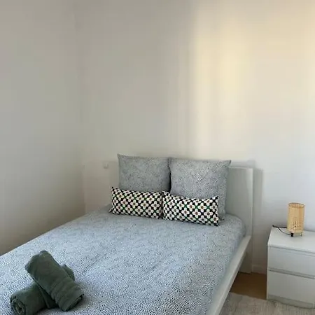 Apartament L'alberto-appartement Centre Beziers- Wifi -balcon -clim Béziers