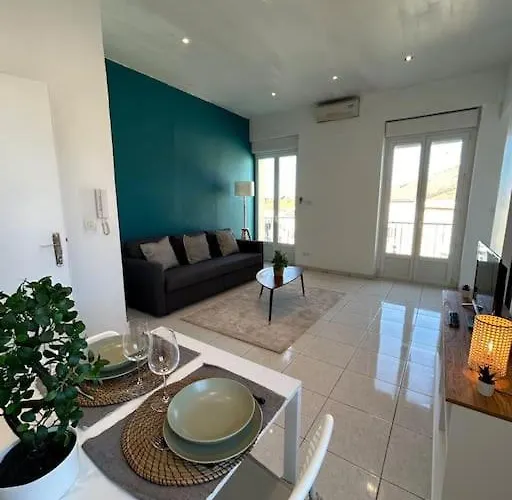 L'alberto-appartement Centre Beziers- Wifi -balcon -clim * Μπεζιέ