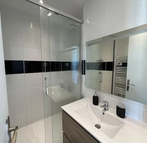 Διαμέρισμα L'alberto-appartement Centre Beziers- Wifi -balcon -clim *